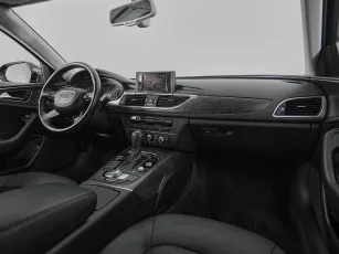 Audi  8