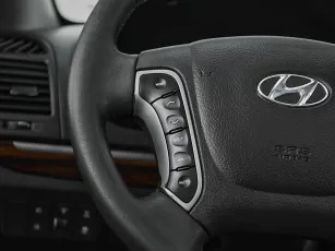 Hyundai  12