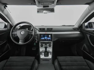 Volkswagen  8