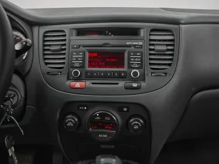Kia  13
