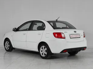 Kia  4