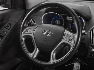 Hyundai  10