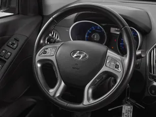 Hyundai  11