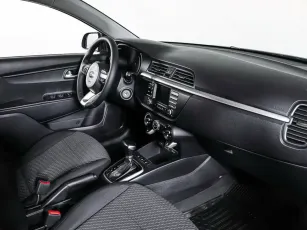 Kia  10