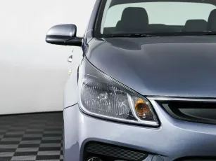 Kia  7