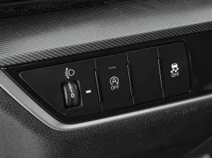 Kia  15