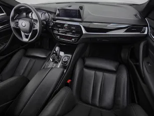 BMW  9