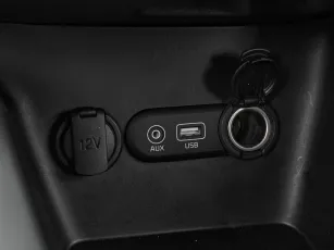 Kia  17
