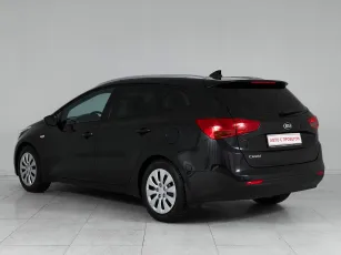 Kia  4