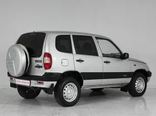 Chevrolet  6