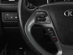 Kia  11
