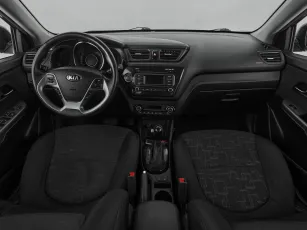 Kia  8