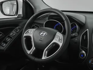 Hyundai  10