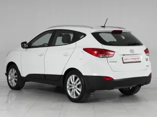 Hyundai  4