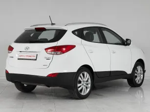 Hyundai  6