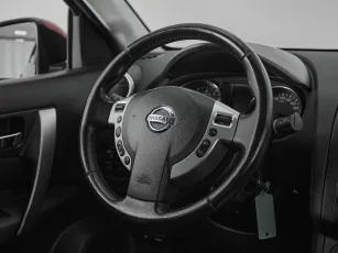 Nissan  10