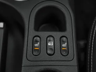 Nissan  15