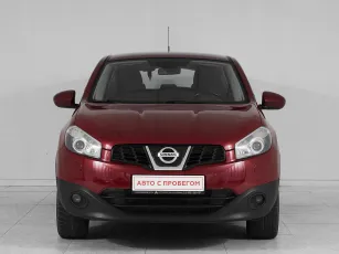 Nissan  2