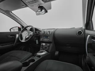 Nissan  9