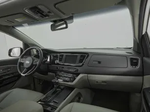 Kia  10