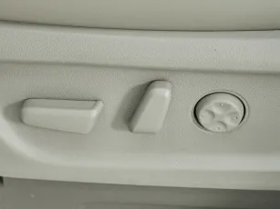 Kia  15