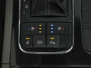 Kia  18