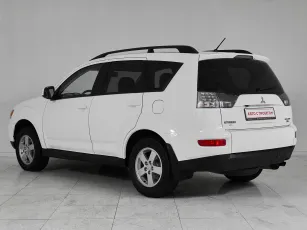 Mitsubishi  4
