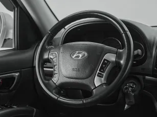 Hyundai  10