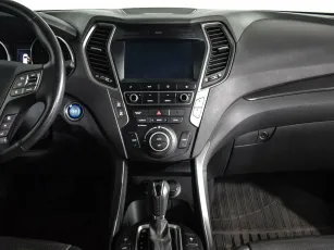 Hyundai  6