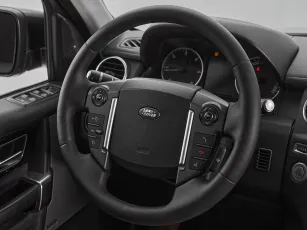 Land Rover  10