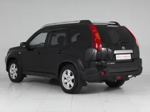 Nissan  4