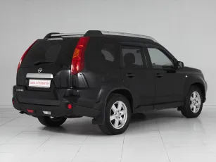 Nissan  6