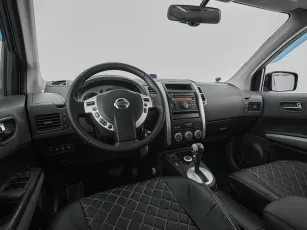 Nissan  8