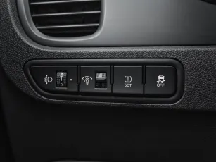 Kia  14