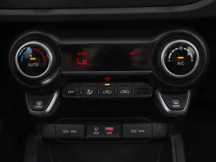 Kia  16
