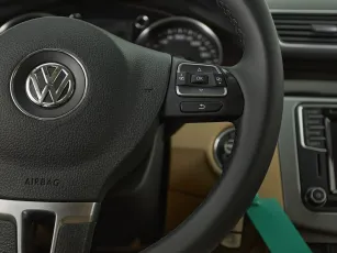 Volkswagen  12