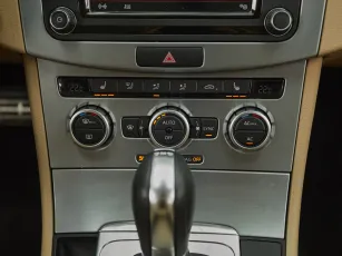 Volkswagen  15
