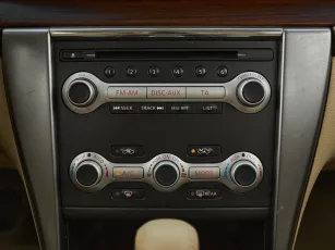 Nissan  19