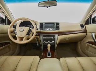 Nissan  8