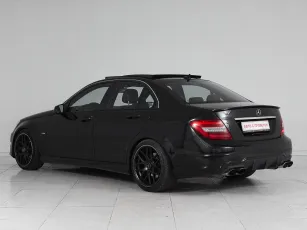 Mercedes-Benz  4