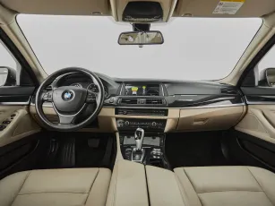 BMW  8