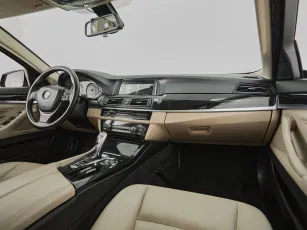 BMW  9