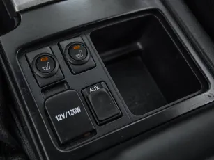 Toyota  16