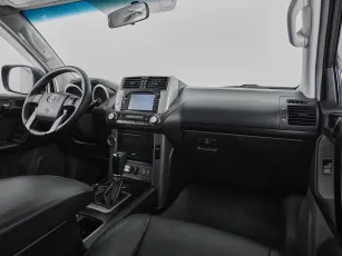 Toyota  9