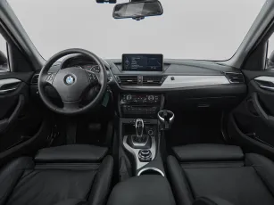BMW  8