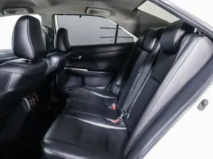 Toyota  12