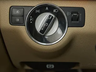 Mercedes-Benz  16