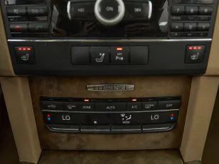 Mercedes-Benz  18