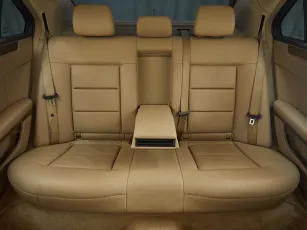 Mercedes-Benz  19