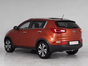 Kia  4